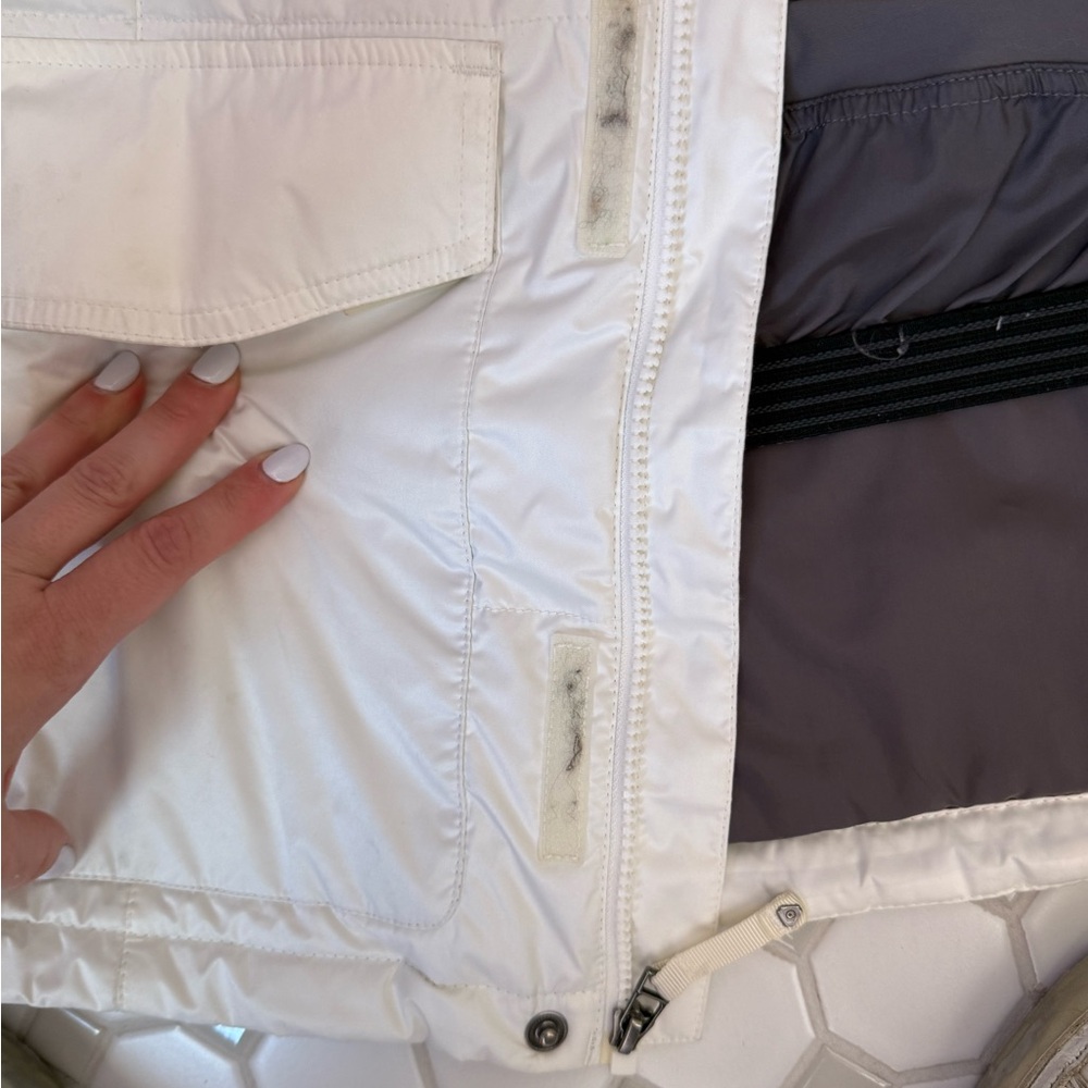 Burton Snow Jacket - Picture 2 of 3
